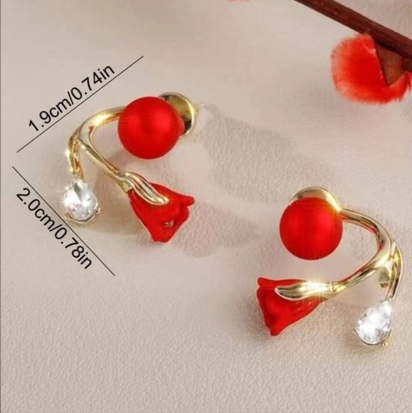 ❤️🌹NEW❤️🌹SUPER GORGEOUS!! Red Rose,CZ, and faux Pearl Ear Climbers ❤️🌹 - Picture 4 of 12